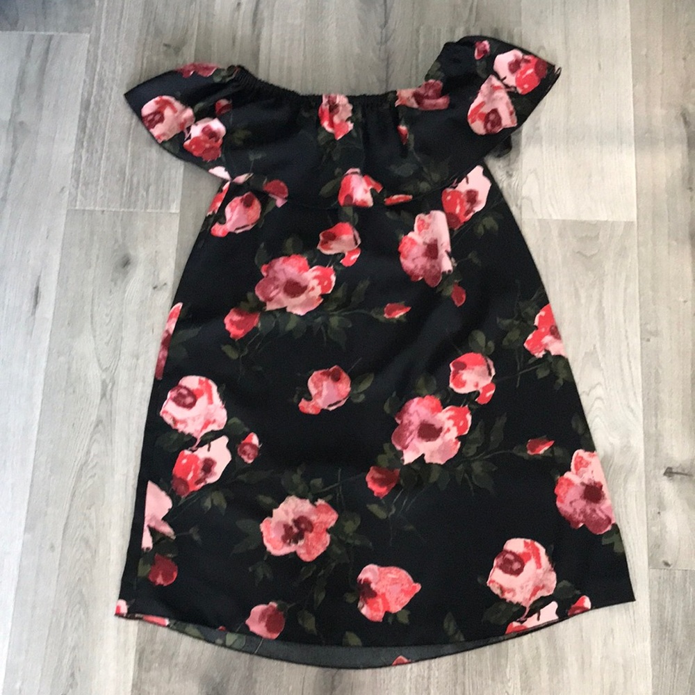 Wilfred off the shoulder floral dress